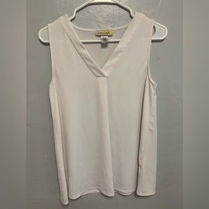 Davina White Sleeveless Flowy Top Size Small